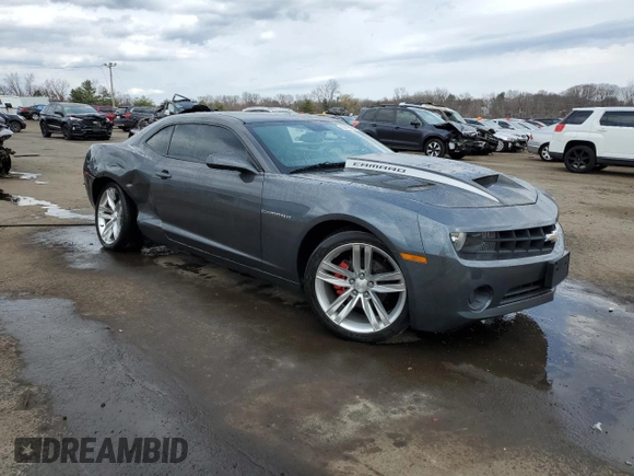 2011 Chevrolet Camaro 2LS z VIN 2G1FA1ED9B9115870, wystawiony jako Copart lot #50716865 z przebiegiem 171 936 mil mil oraz Szkoda całkowita • Salvage title. Historia ofert i sprzedaży dostępna na DreamBid. Obrazek 4.