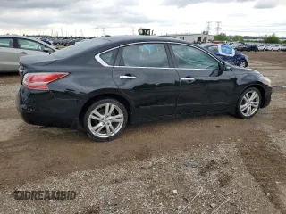 2013 Nissan Altima SV z VIN 1N4BL3AP8DN574762, wystawiony jako Copart lot #57657585 z przebiegiem 135 045 mil mil oraz Szkoda całkowita • Salvage title. Historia ofert i sprzedaży dostępna na DreamBid. Obrazek 3.