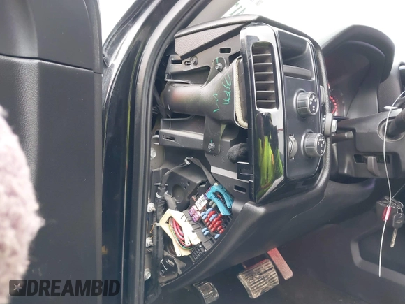 2016 Chevrolet Silverado 1500 LT with VIN 3GCUKREC6GG280645, listed as a IAAI auction lot 41730488 with 144,706 mi miles and . Bid and sale history available at DreamBid. Image 18.