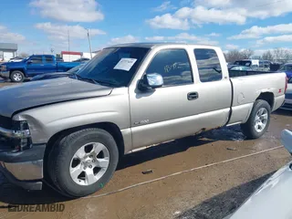 2000 Chevrolet Silverado 1500 LS with VIN 1GCEC19T9YZ220406, listed as a IAAI auction lot 41727419 with 185,131 mi miles. Bid and sale history available at carsss.com. Image 14.