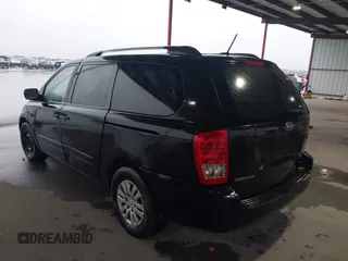 2011 Kia Sedona LX with VIN KNDMG4C71B6376011, listed as a IAAI auction lot 41600258 with 162,025 mi miles. Bid and sale history available at carsss.com. Image 3.
