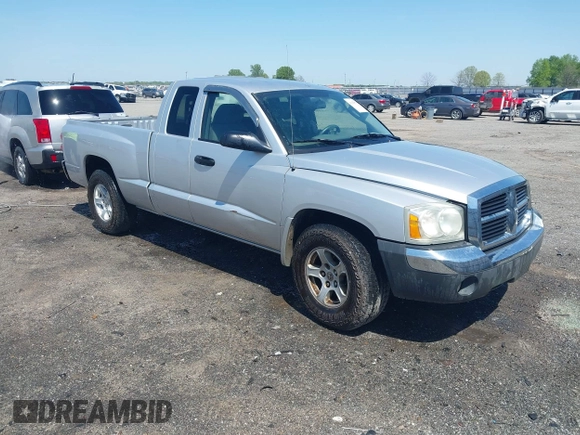 2005 Dodge Dakota SLT with VIN 1D7HE42K95S337682, listed as a IAAI auction lot 41905755 with 145,095 mi miles and . Bid and sale history available at carsss.com. Image 1.
