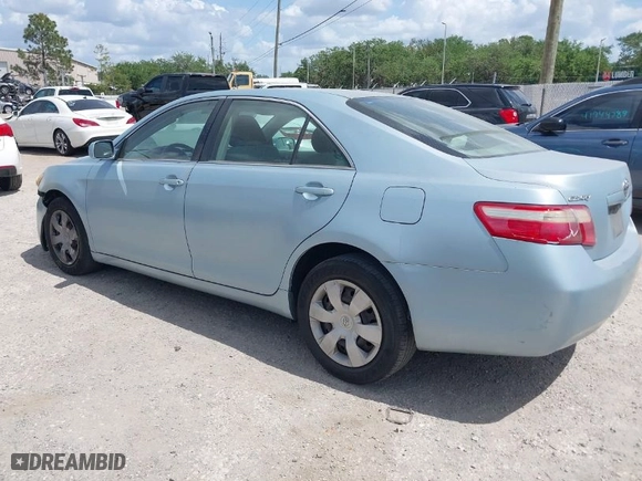 2007 Toyota Camry CE with VIN 4T1BE46KX7U520800, listed as a IAAI auction lot 41919653 with 118,930 mi miles. Bid and sale history available at carsss.com. Image 3.