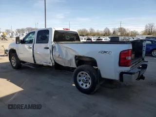 2011 Chevrolet Silverado 3500HD DRW Work Truck z VIN 1GC4KZCGXBF255215, wystawiony jako Copart lot #53465735 z przebiegiem 164 509 mil mil oraz Szkody całkowita. Historia ofert i sprzedaży dostępna na DreamBid. Obrazek 2.