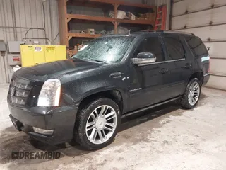 2013 Cadillac Escalade Premium z VIN 1GYS4CEFXDR209348, wystawiony jako IAAI lot #42314700 z przebiegiem 122 923 mil mil oraz . Historia ofert i sprzedaży dostępna na DreamBid. Obrazek 2.