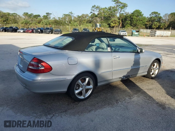 2005 Mercedes-Benz CLK-Class 3.2L with VIN WDBTK65J45F134556, listed as a Copart auction lot 74143204 with 61,131 mi miles and Salvage Title. Bid and sale history available at carsss.com. Image 3.