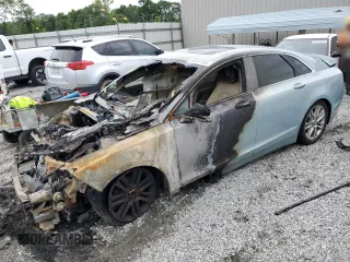 2013 Lincoln MKZ Hybrid with VIN 3LN6L2LU9DR825225, listed as a Copart auction lot 58397105 with Not provided miles and Salvage title. Bid and sale history available at DreamBid. Image 1.