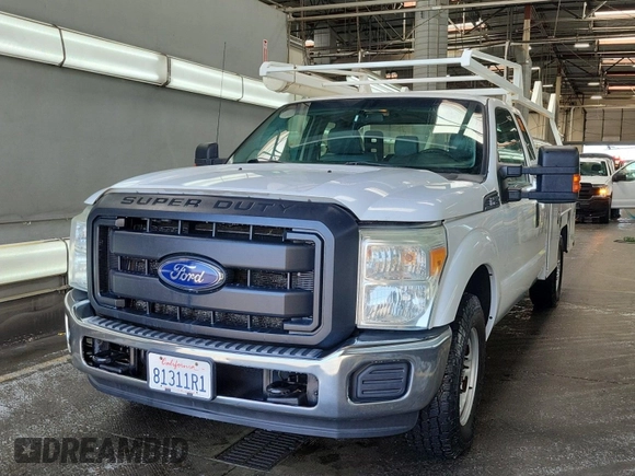 2015 Ford F-250 XLT with VIN 1FT7X2AT2FEB61007, listed as a IAAI auction lot 42663794 with 303,185 mi miles and . Bid and sale history available at DreamBid. Image 29.
