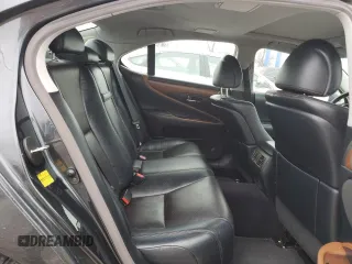2011 Lexus LS 460 z VIN JTHBL5EF4B5103792, wystawiony jako Copart lot #42876635 z przebiegiem 127 906 mil mil oraz Szkoda całkowita • Salvage title. Historia ofert i sprzedaży dostępna na DreamBid. Obrazek 10.