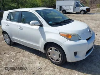 2013 Scion xD z VIN JTKKUPB43D1032519, wystawiony jako IAAI lot #42143346 z przebiegiem 96 236 mil mil oraz . Historia ofert i sprzedaży dostępna na DreamBid. Obrazek 1.