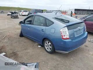 2008 Toyota Prius with VIN JTDKB20U887724846, listed as a IAAI auction lot 42062343 with 157,361 mi miles. Bid and sale history available at carsss.com. Image 3.