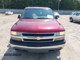 2001 Chevrolet Suburban LS with VIN 1GNFK16T01J221340, listed as a IAAI auction lot 42588266 with 296,259 mi miles and . Bid and sale history available at DreamBid. Image 6.