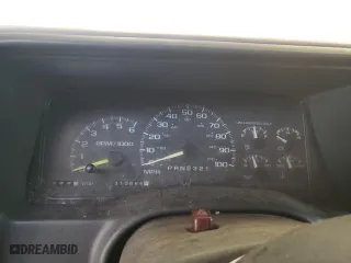 1998 Chevrolet Tahoe with VIN 3GNEK18R8WG147672, listed as a Copart auction lot 81992104 with 313,665 mi miles and Salvage Title. Bid and sale history available at carsss.com. Image 9.