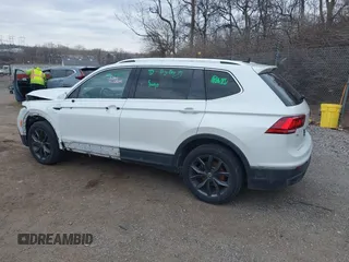 2023 Volkswagen Tiguan SE z VIN 3VV2B7AX8PM062519, wystawiony jako IAAI lot #41541819 z przebiegiem 93 873 mil mil oraz . Historia ofert i sprzedaży dostępna na DreamBid. Obrazek 3.