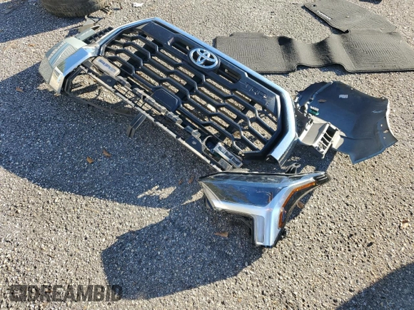 2022 Toyota Tundra 2WD SR5 with VIN 5TFLA5AB6NX014488, listed as a Copart auction lot 86170704 with 72,317 mi miles and Salvage Title. Bid and sale history available at carsss.com. Image 12.
