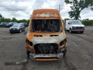 2015 Ford Transit Cargo with VIN 1FTNR2XG7FKA70392, listed as a Copart auction lot 63217924 with Not Provided miles and Non Repairable. Bid and sale history available at DreamBid. Image 5.