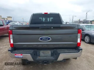 2018 Ford F-250 XL с VIN 1FT7W2B61JEC99951, выставлен на аукционе IAAI как лот 42076634 с пробегом 107 900 миль миль и . История ставок и продаж доступна на DreamBid. Изображение 16.