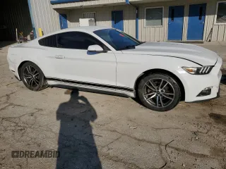 2016 Ford Mustang EcoBoost z VIN 1FA6P8TH0G5243879, wystawiony jako Copart lot #48569255 z przebiegiem 147 524 mil mil oraz Szkoda całkowita • Salvage title. Historia ofert i sprzedaży dostępna na DreamBid. Obrazek 4.