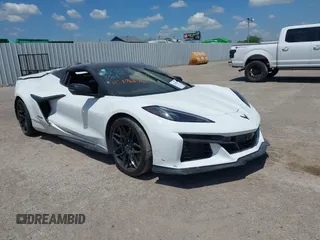 2023 Chevrolet Corvette 3LZ z VIN 1G1YF3D37P5603363, wystawiony jako IAAI lot #42176876 z przebiegiem Nie podano mil oraz . Historia ofert i sprzedaży dostępna na DreamBid. Obrazek 1.