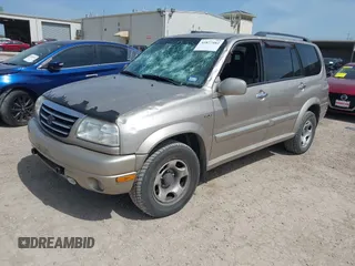 2002 Suzuki XL-7 Standard with VIN JS3TX92V424119690, listed as a IAAI auction lot 41877483 with 113,590 mi miles. Bid and sale history available at carsss.com. Image 17.