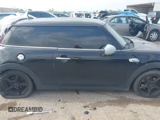 2019 MINI Hardtop Cooper S z VIN WMWXP7C56K2A49415, wystawiony jako IAAI lot #41952188 z przebiegiem 143 633 mil mil oraz . Historia ofert i sprzedaży dostępna na DreamBid. Obrazek 13.