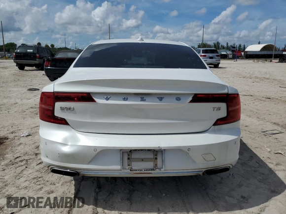 2017 Volvo S90 Momentum with VIN YV1102AK9H1008372, listed as a Copart auction lot 65560264 with 161,790 mi miles and Clean Title. Bid and sale history available at carsss.com. Image 6.