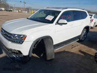 2018 Volkswagen Atlas 3.6L V6 SEL with VIN 1V2MR2CA8JC502440, listed as a IAAI auction lot 41753674 with 142,184 mi miles. Bid and sale history available at carsss.com. Image 17.