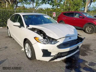 2020 Ford Fusion Hybrid SE with VIN 3FA6P0LU6LR184925, listed as a IAAI auction lot 41328622 with 40,412 mi miles. Bid and sale history available at carsss.com. Image 6.