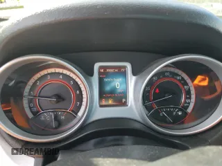 2015 Dodge Journey SXT with VIN 3C4PDDBG6FT555065, listed as a Copart auction lot 55349295 with 204,847 mi miles and Clean Title. Bid and sale history available at DreamBid. Image 9.