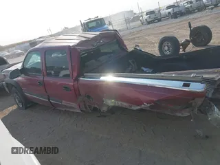 2004 Chevrolet Silverado 2500 LT z VIN 1GCGK23U04F185494, wystawiony jako IAAI lot #40544442 z przebiegiem Nie podano mil oraz . Historia ofert i sprzedaży dostępna na DreamBid. Obrazek 15.