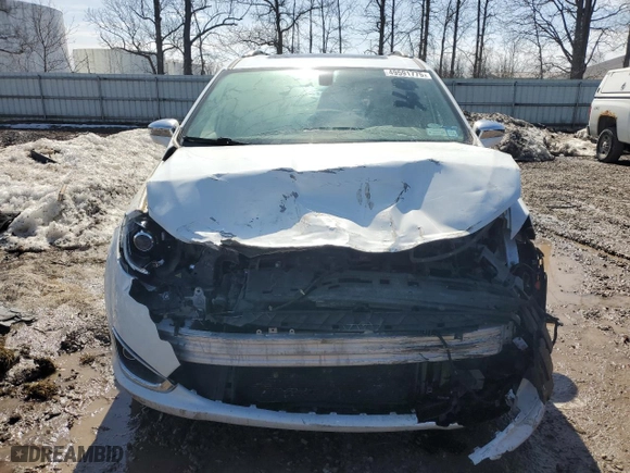 2018 Chrysler Pacifica Limited with VIN 2C4RC1GG1JR314285, listed as a Copart auction lot 49591775 with 147,748 mi miles and Salvage Title. Bid and sale history available at carsss.com. Image 5.