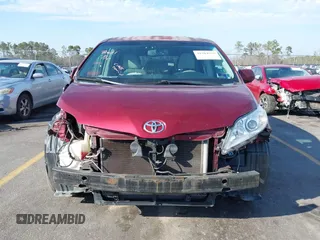 2012 Toyota Sienna LE AAS with VIN 5TDKK3DCXCS227268, listed as a IAAI auction lot 41504555 with 268,609 mi miles. Bid and sale history available at carsss.com. Image 6.