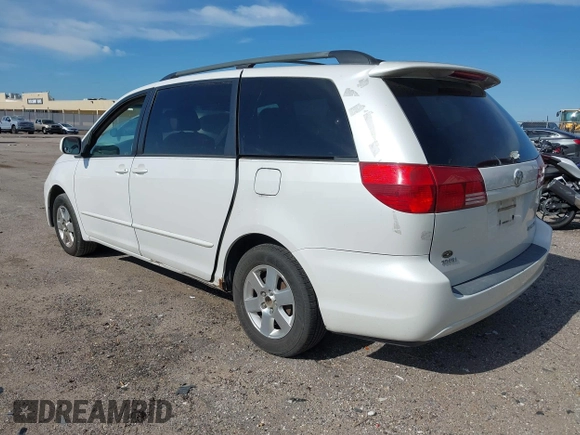 2004 Toyota Sienna XLE with VIN 5TDZA22C04S123985, listed as a IAAI auction lot 42173778 with 400,646 mi miles and . Bid and sale history available at carsss.com. Image 3.