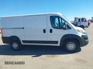 2025 Ram ProMaster Cargo Tradesman with VIN 3C6LRVVG4SE514098, listed as a IAAI auction lot 41692223 with 4,290 mi miles and . Bid and sale history available at carsss.com. Image 13.