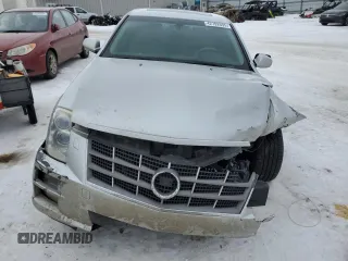 2011 Cadillac STS RWD z VIN 1G6DW6ED4B0120954, wystawiony jako Copart lot #42792695 z przebiegiem Nie podano mil oraz Szkoda całkowita • Salvage title. Historia ofert i sprzedaży dostępna na DreamBid. Obrazek 5.