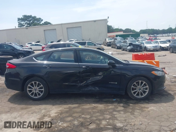 2017 Ford Fusion Hybrid SE with VIN 3FA6P0LU4HR358501, listed as a IAAI auction lot 42287032 with 165,456 mi miles and . Bid and sale history available at DreamBid. Image 13.