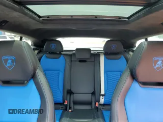 2022 Lamborghini Urus z VIN ZPBUA1ZL0NLA21835, wystawiony jako Copart lot #62020714 z przebiegiem 8344 mil mil oraz Tytuł czysty. Historia ofert i sprzedaży dostępna na DreamBid. Obrazek 10.