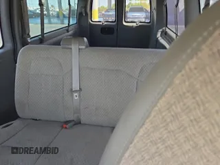 2012 Chevrolet Express Passenger 1LT с VIN 1GAZG1FG2C1159073, выставлен на аукционе IAAI как лот 42619812 с пробегом 90 220 миль миль и . История ставок и продаж доступна на DreamBid. Изображение 53.