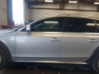 2013 Audi allroad A4 Premium Plus z VIN WA1UFAFL5DA210465, wystawiony jako IAAI lot #42207403 z przebiegiem 217 477 mil mil oraz . Historia ofert i sprzedaży dostępna na DreamBid. Obrazek 14.
