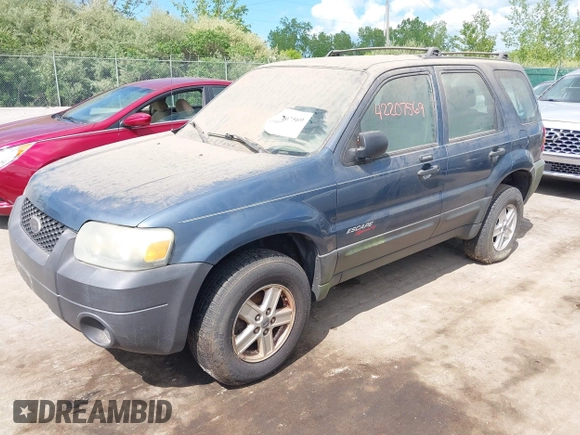 2005 Ford Escape XLS Value с VIN 1FMYU02Z95KB06733, выставлен на аукционе IAAI как лот 42207569 с пробегом 135 083 миль миль и . История ставок и продаж доступна на DreamBid. Изображение 2.