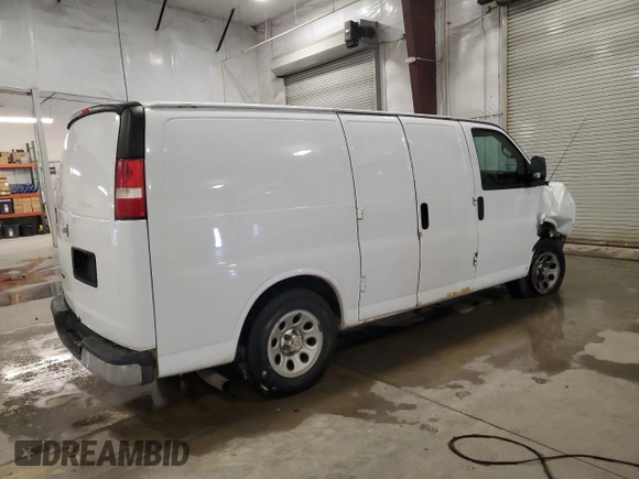 2013 Chevrolet Express Cargo Van with VIN 1GCSGAFX6D1173794, listed as a Copart auction lot 44652055 with 113,044 mi miles and Salvage Title. Bid and sale history available at carsss.com. Image 3.