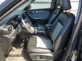 2022 Ford Explorer XLT with VIN 1FMSK7DH3NGB60332, listed as a Copart auction lot 57460815 with 40,812 mi miles and Salvage title. Bid and sale history available at DreamBid. Image 7.