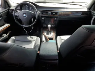 2007 BMW 3 Series 328i с VIN WBAVC53547FZ81441, выставлен на аукционе Copart как лот 63587525 с пробегом Не указан миль и Чистый • Clean title. История ставок и продаж доступна на DreamBid. Изображение 8.