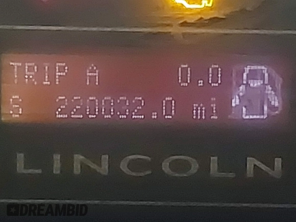 2007 Lincoln Navigator с VIN 5LMFU28587LJ15408, выставлен на аукционе IAAI как лот 41978829 с пробегом 220 032 миль миль и . История ставок и продаж доступна на DreamBid. Изображение 16.