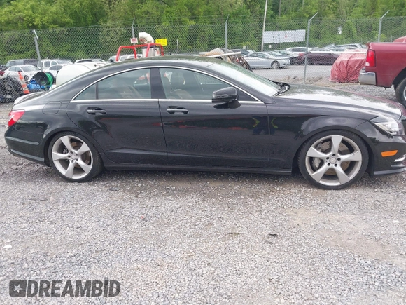2014 Mercedes-Benz CLS 550 с VIN WDDLJ7DB9EA102760, выставлен на аукционе IAAI как лот 42171001 с пробегом 61 294 миль миль и . История ставок и продаж доступна на DreamBid. Изображение 13.