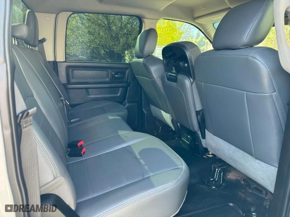 2018 Ram 2500 Tradesman with VIN 3C6UR5HJ0JG425286, listed as a Copart auction lot 53004705 with 149,581 mi miles and Clean Title. Bid and sale history available at carsss.com. Image 6.