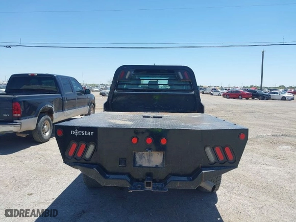 2015 Ford Super Duty F-250 SRW Lariat with VIN 1FT7W2BT9FEA74884, listed as a IAAI auction lot 39300748 with 1 mi miles. Bid and sale history available at carsss.com. Image 16.