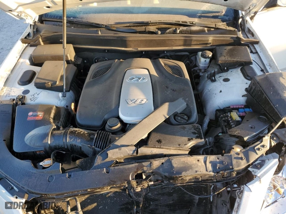 2010 Hyundai Genesis with VIN KMHGC4DF7AU105880, listed as a Copart auction lot 83982564 with 136,383 mi miles and Clean Title. Bid and sale history available at carsss.com. Image 13.