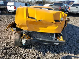 2019 Ford Mustang EcoBoost z VIN 1FA6P8TH8K5124714, wystawiony jako Copart lot #62078705 z przebiegiem 41 242 mil mil oraz Szkoda całkowita • Salvage title. Historia ofert i sprzedaży dostępna na DreamBid. Obrazek 5.