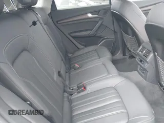 2023 Audi Q5 S line Premium Plus z VIN WA1EAAFY4P2175625, wystawiony jako IAAI lot #41483936 z przebiegiem 14 311 mil mil oraz . Historia ofert i sprzedaży dostępna na DreamBid. Obrazek 8.
